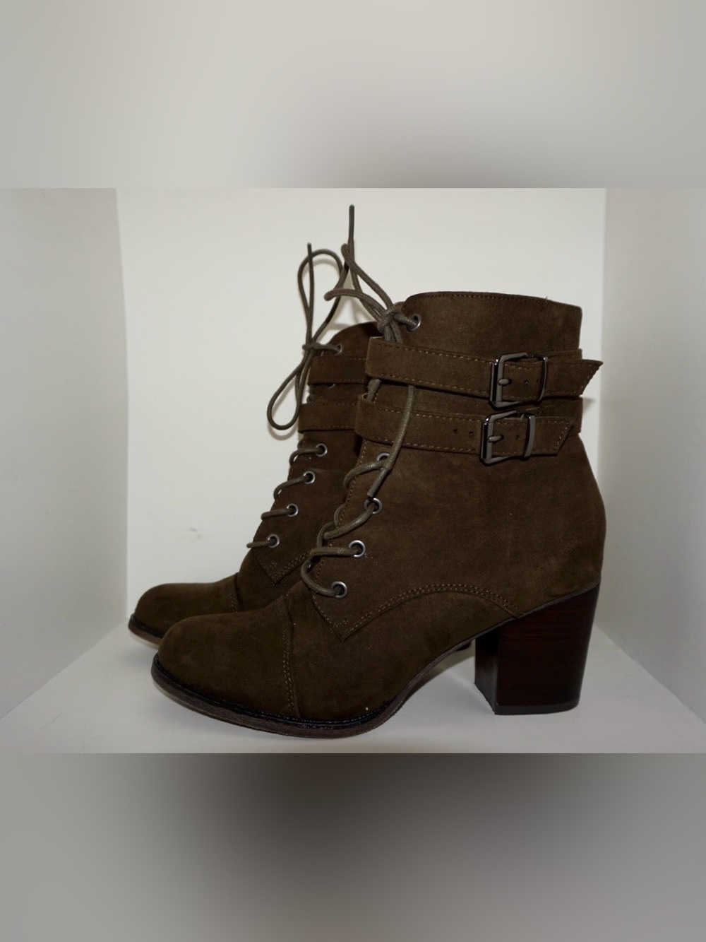 •madden girl• “WISELY” Olive Lace-Up Stacked HeelCombat Booties w/ Buckle Straps